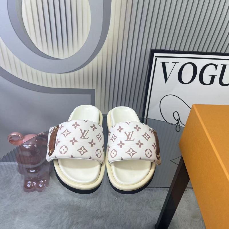 Louis Vuitton Slippers - Click Image to Close